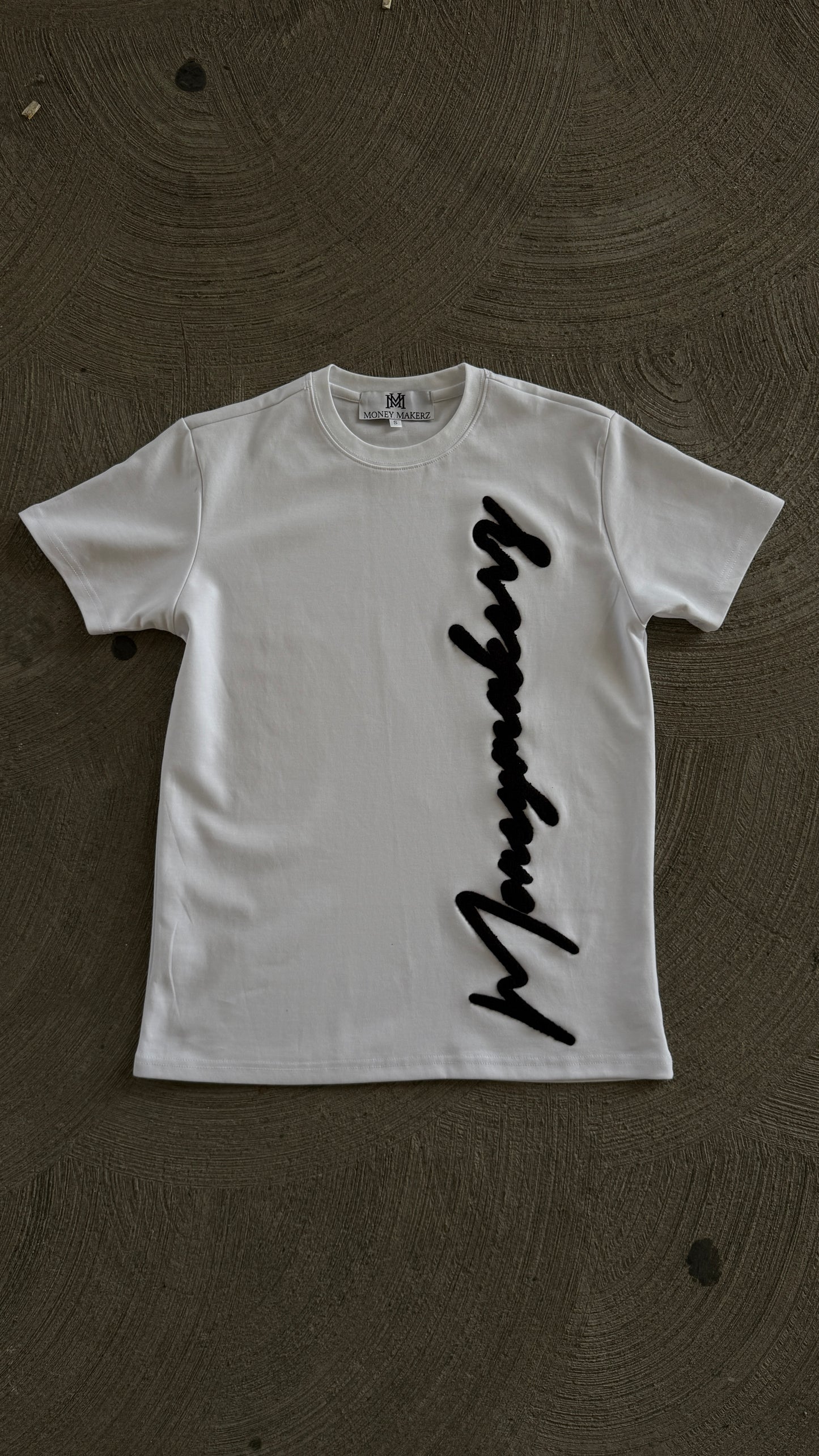 Moneymakerz Cursive White